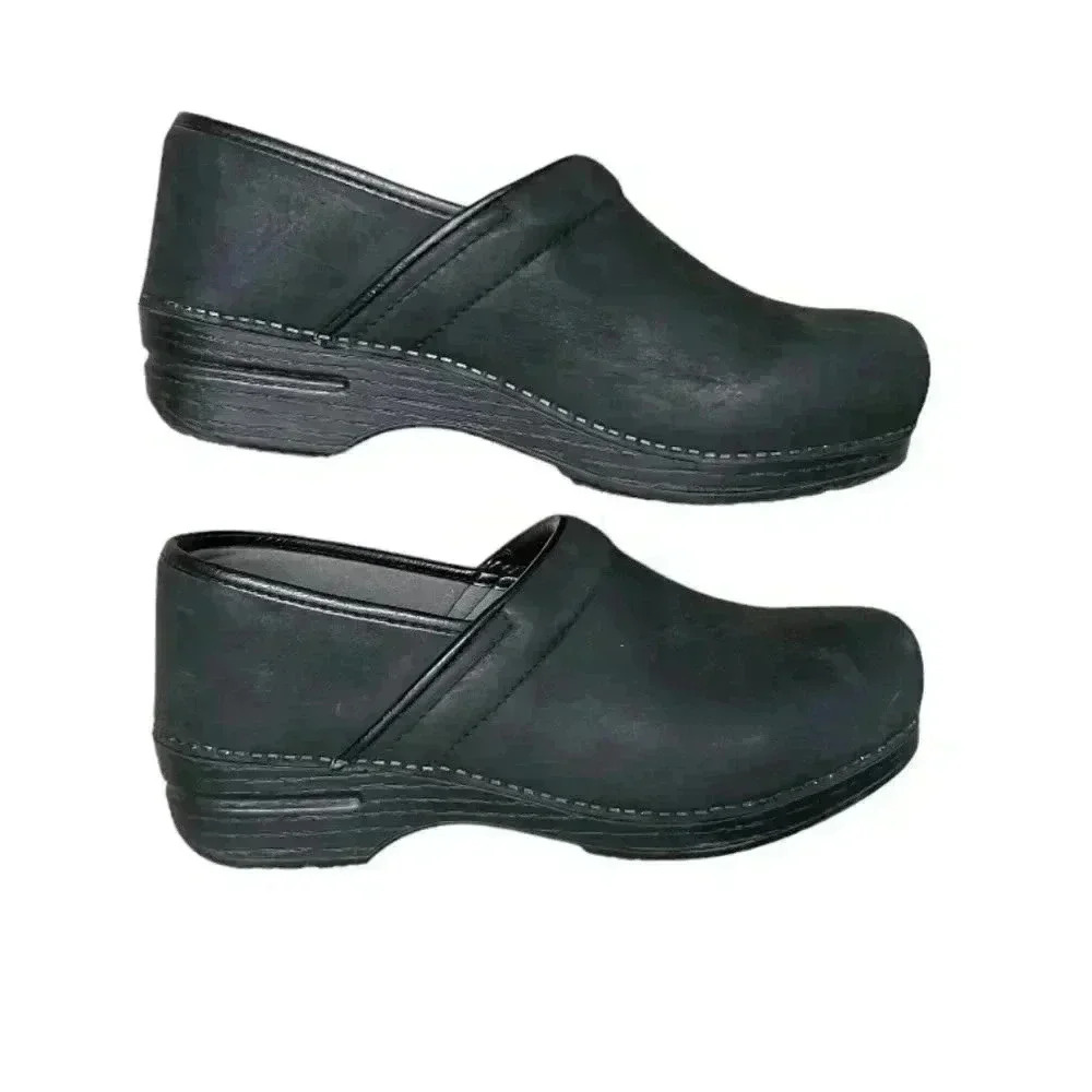 Dansko black clogs xp size 41 10.5 Waterproof Pull Up